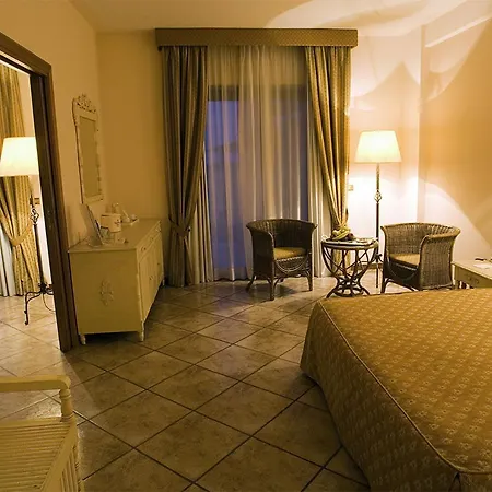 Marina Di Castello Golf & 4*