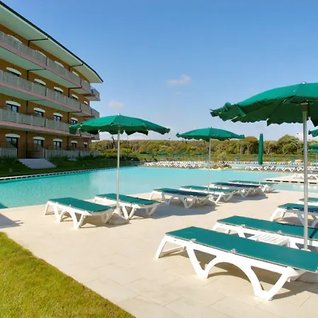 Marina Di Castello Golf & 4*