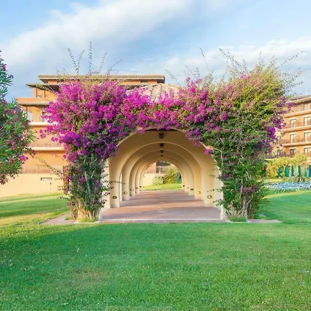 Marina Di Castello Golf & Hotel 4*