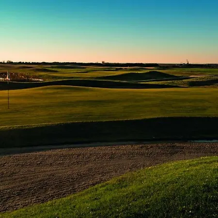 Marina Di Castello Golf & 4*