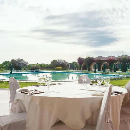 Marina Di Castello Golf & 4*