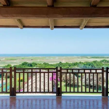 Hotel Marina Di Castello Golf & 4*